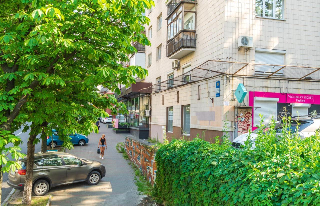 Бульвар Леси Украинки 10 Κίεβο Εξωτερικό φωτογραφία
